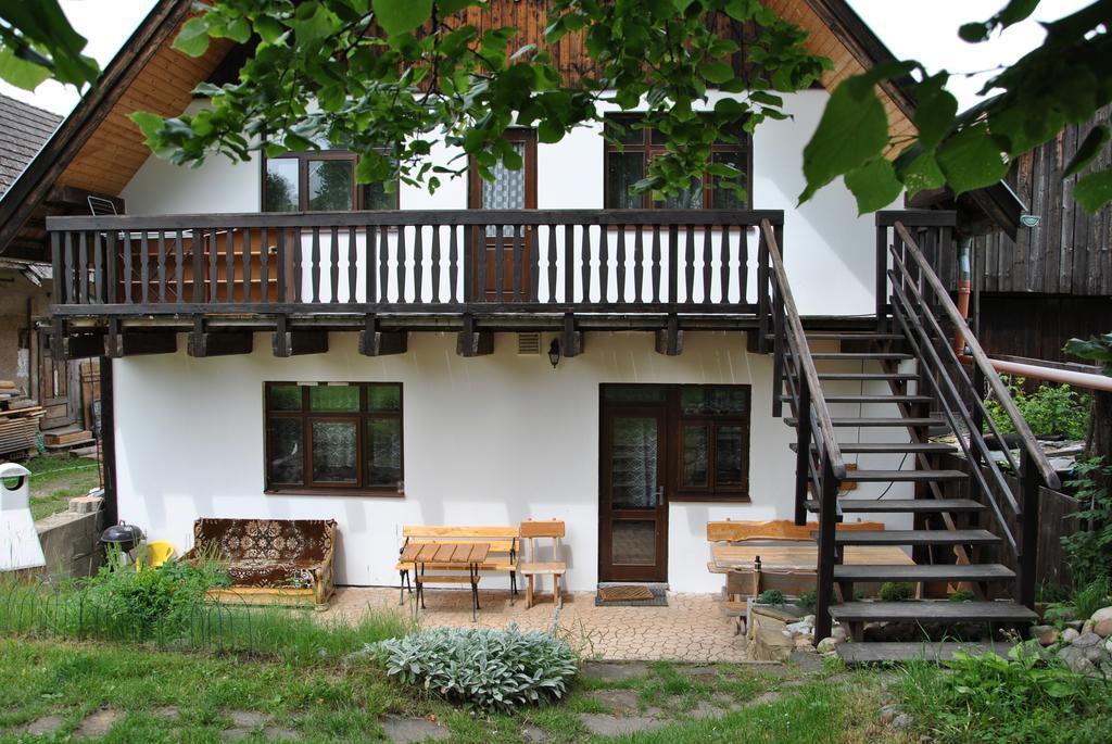 Gazdovsky Dvor "U Tlaciarov" Liptovsky Trnovec Exterior photo